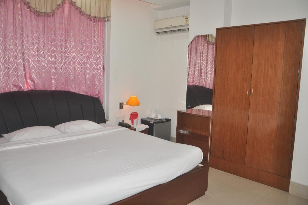 Hotel Dooars Mountain Alipur Duar ภายนอก รูปภาพ