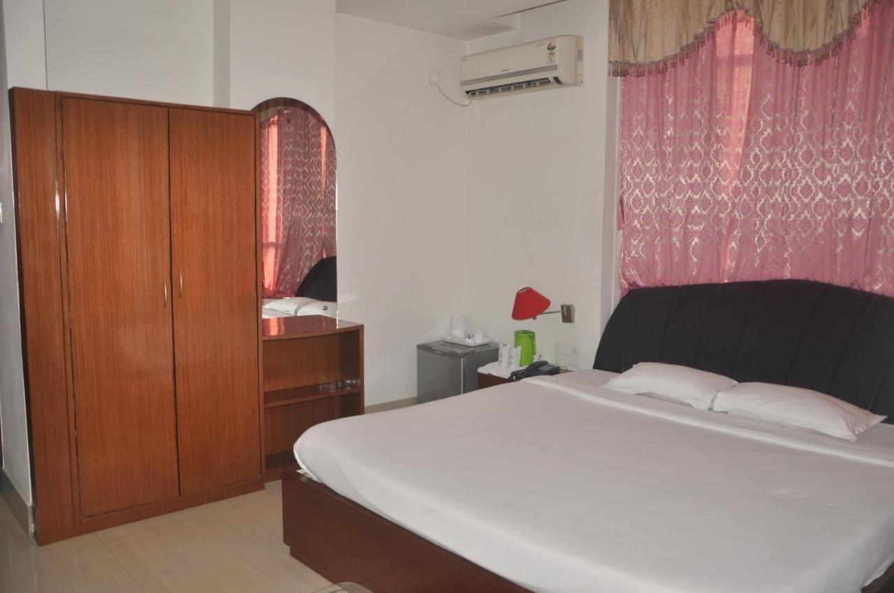 Hotel Dooars Mountain Alipur Duar ภายนอก รูปภาพ