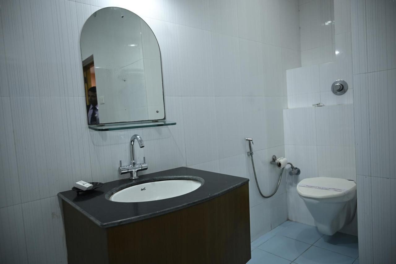 Hotel Dooars Mountain Alipur Duar ภายนอก รูปภาพ
