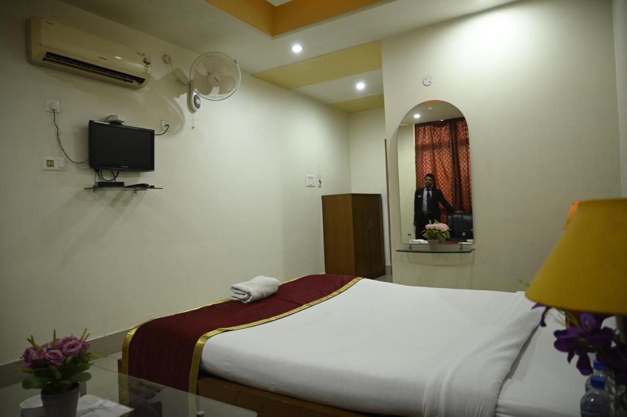Hotel Dooars Mountain Alipur Duar ภายนอก รูปภาพ