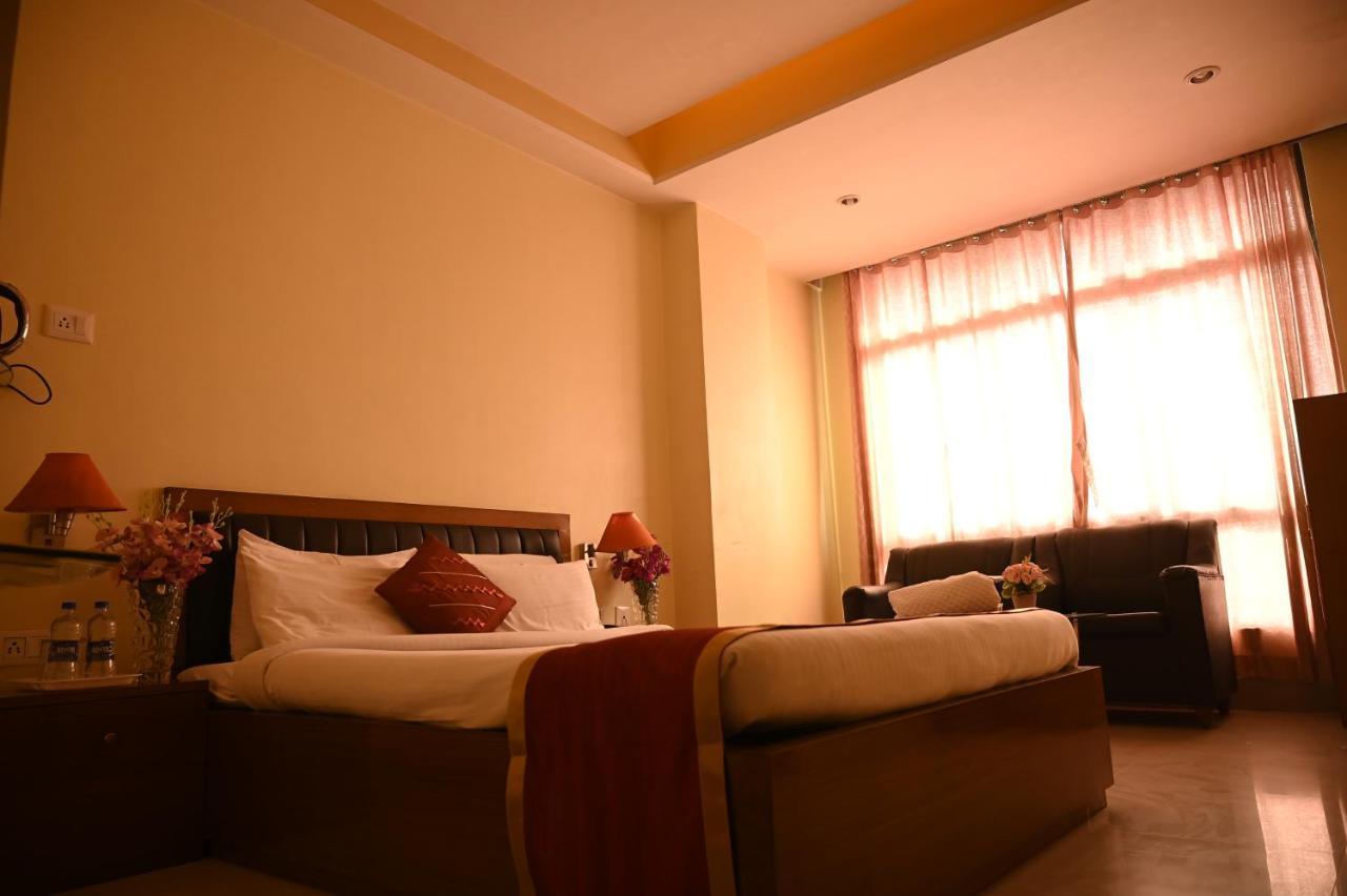 Hotel Dooars Mountain Alipur Duar ภายนอก รูปภาพ
