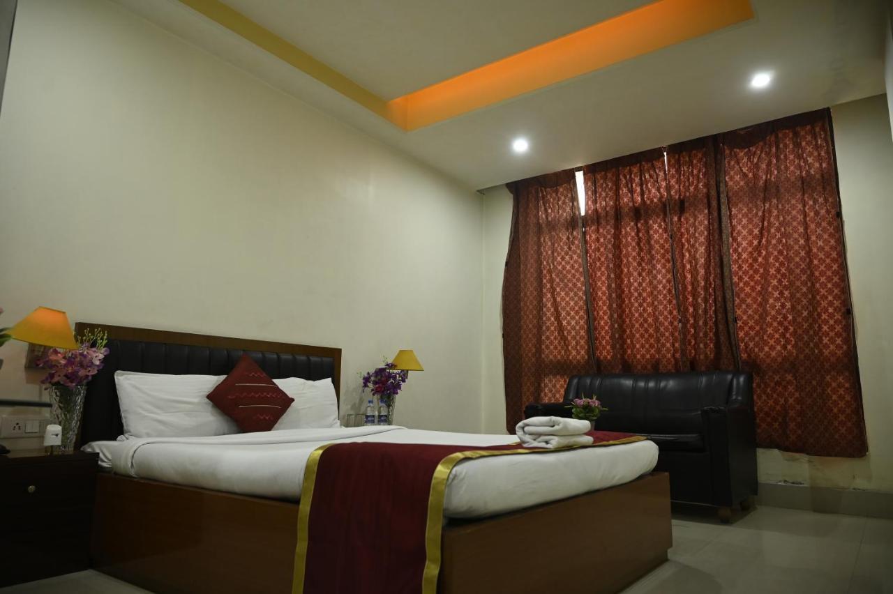 Hotel Dooars Mountain Alipur Duar ภายนอก รูปภาพ