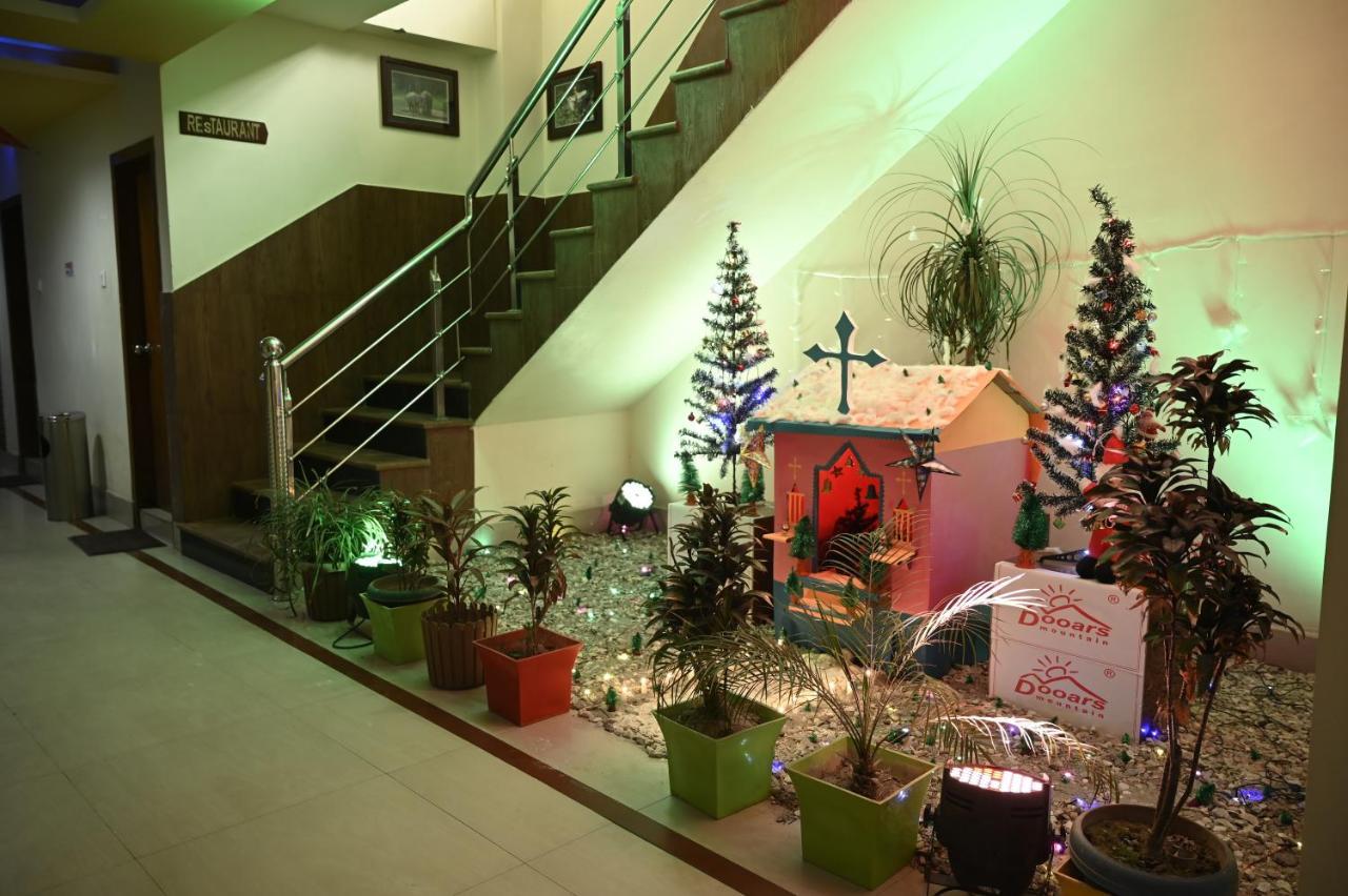 Hotel Dooars Mountain Alipur Duar ภายนอก รูปภาพ