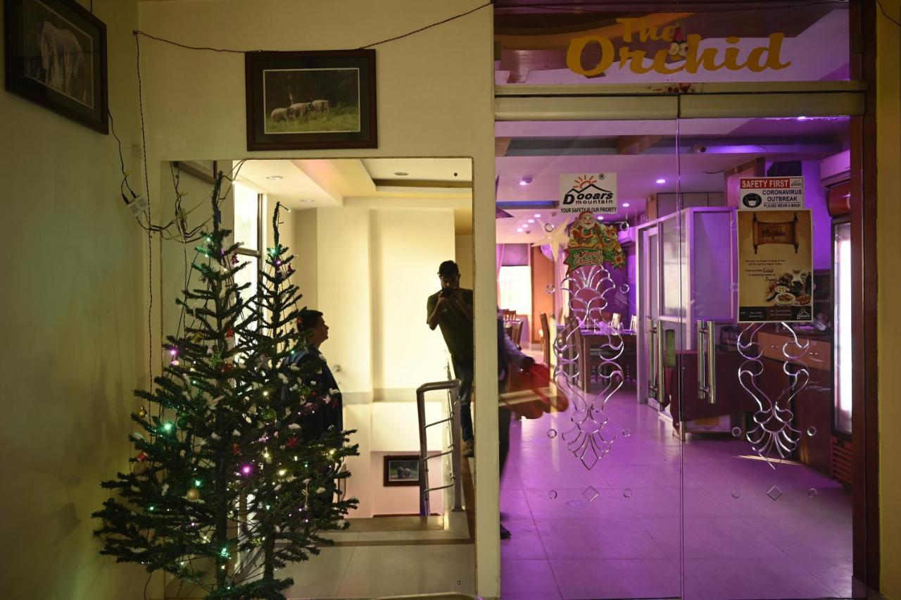 Hotel Dooars Mountain Alipur Duar ภายนอก รูปภาพ